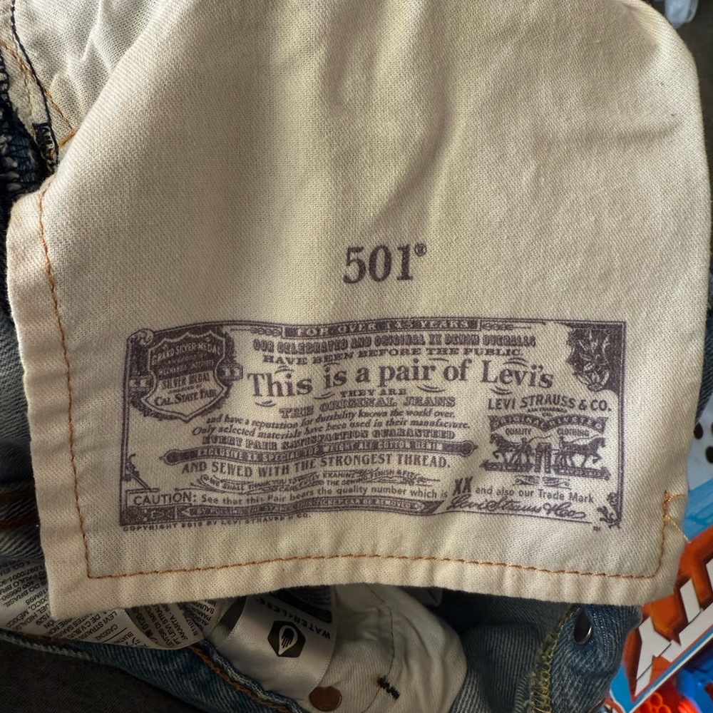 Levi's 501 Blue Ankle Jeans